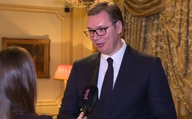 Другима ће све увек бити опроштено, а Србији не сме ни десети део бити заборављен, а камоли опроштен: Вучић из Грчке о Нобеловој награди, одликовању, опозицији и западу 